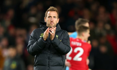 Conte fears for 'really tired' Kane after Nottingham Forest sink Tottenham | Carabao Cup | The Guardian