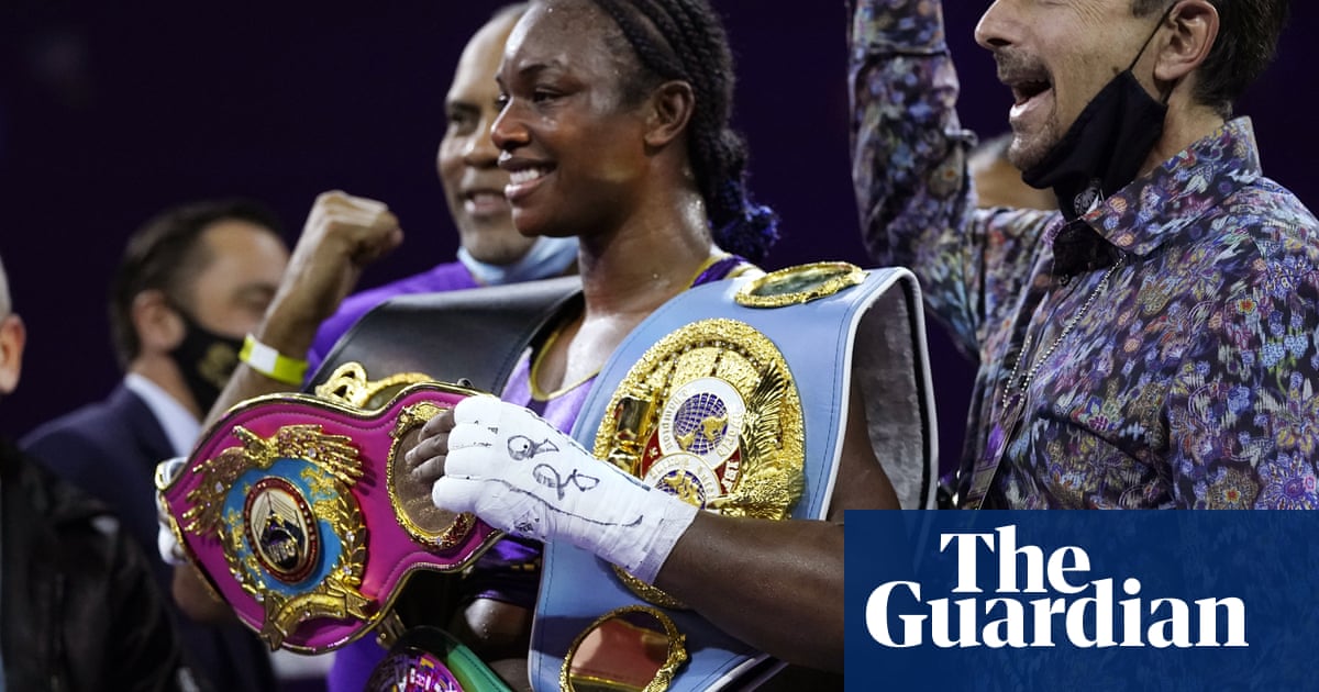 Claressa Shields beats Dicaire to become first four-belt champion at two weights