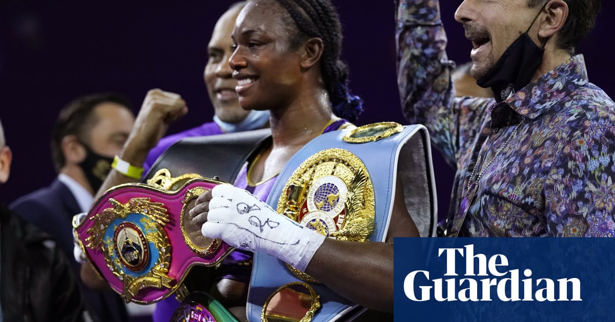 Claressa Shields beats Dicaire to become first four-belt champion at two weights