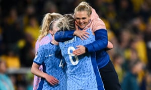 England’s coach Sarina Wiegman celebrates with Millie Bright after reaching the World Cup final