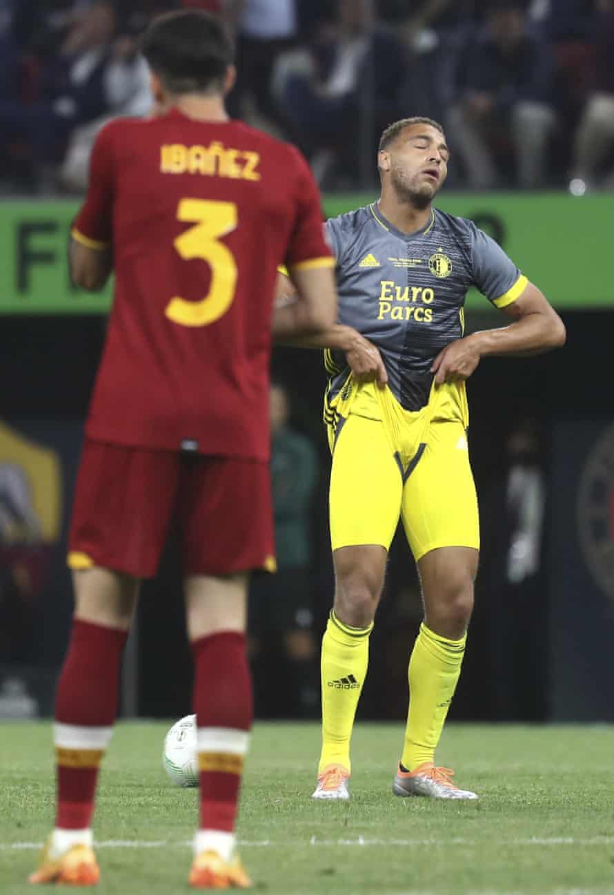 Feyenoord’s Gyriel Dessers is frustrated.