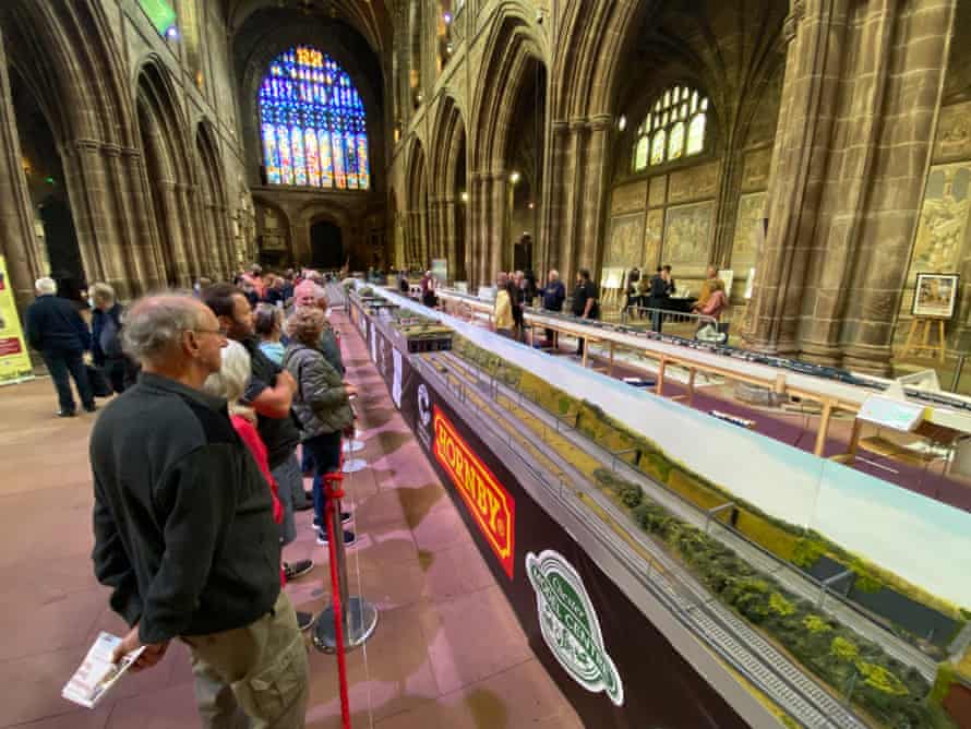 Waterman bespoke model of the west coast main line at Chester Cathedral