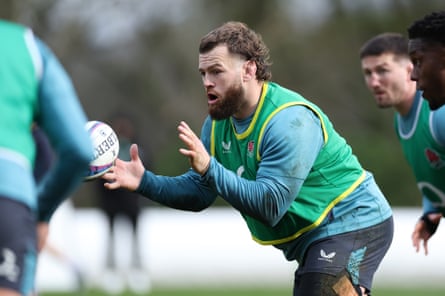 Luke Cowan-Dickie will start as hooker against Scotland.