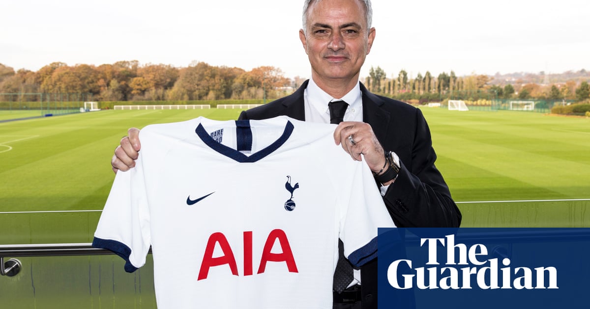 Jose Mourinho Appointed Tottenham Manager After Pochettino Sacked Football The Guardian