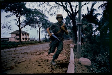 Disparition du reporter de guerre Catherine Leroy | Theatrum Belli Disparition du reporter de guerre Catherine Leroy | Theatrum Belli