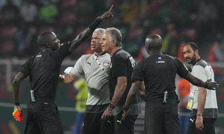 Querulous Queiroz and his histrionic Egypt have the smarts to outwit Senegal