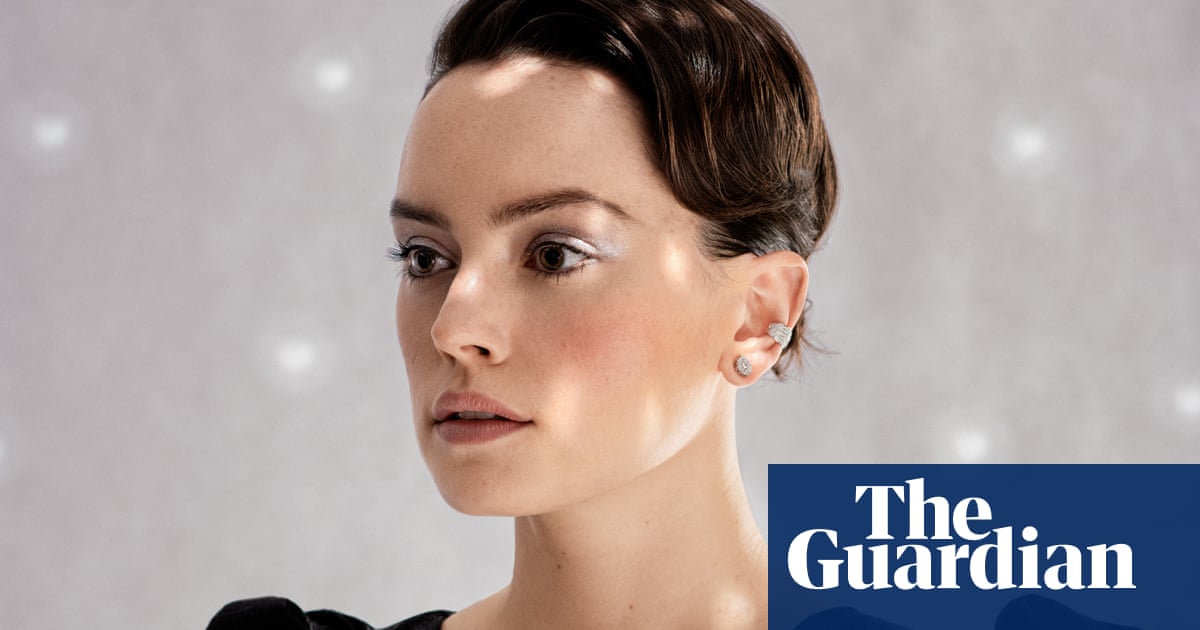 Daisy Ridley Jj Abrams Warned Me That Star Wars Is A