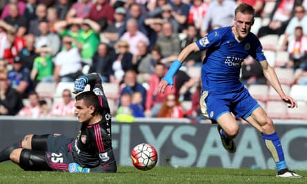 Jamie Vardy in top-flight action for Leicester in the Premier League in 2016