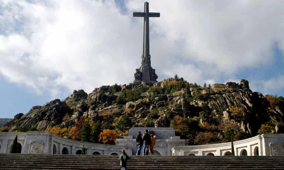 Franco used forced labour to build his own tomb. The new Socialist government wants to enact a 2017 vote in parliament exhume the dictator’s body.