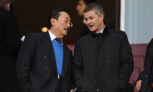 Ole Gunnar Solskjær with Cardiff’s owner Vincent Tan at Arsenal in 2014.