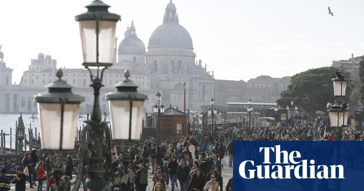 Venice day-trippers will have to make reservations and pay fee