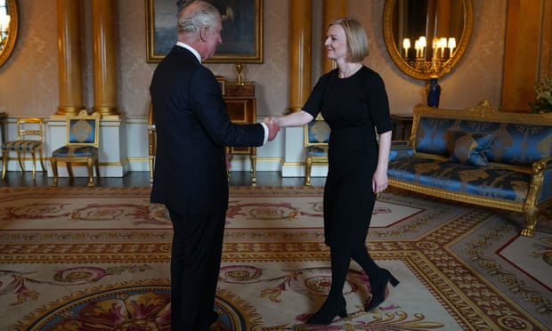 Rencontre du roi Charles III avec Liz Truss.