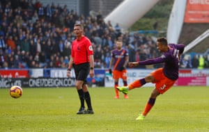 Danilo scores the score with a deflection by Schindler.