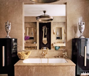 Marc Jacobs’s master bathroom.