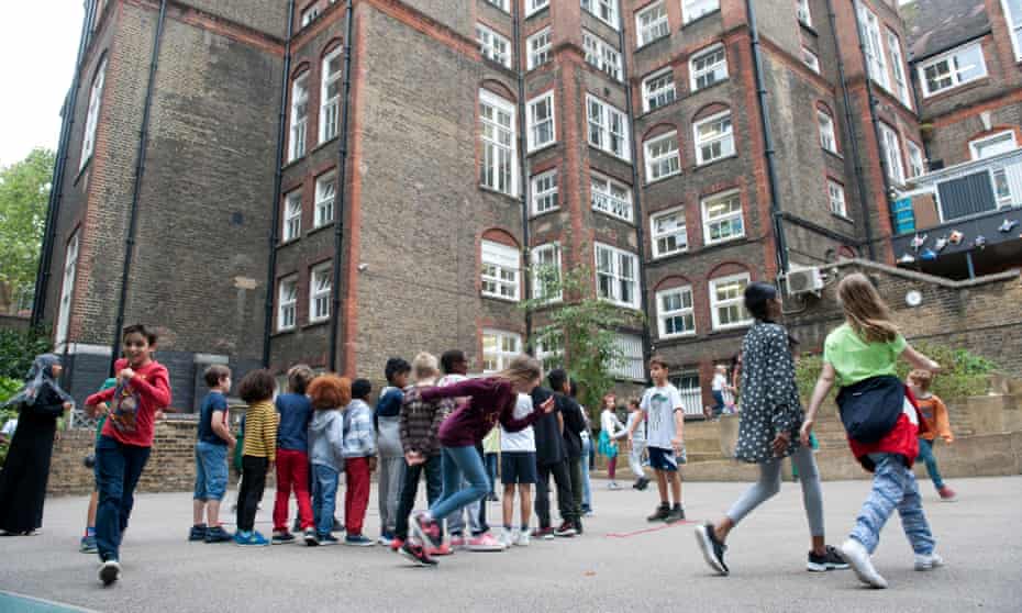 Christopher Hatton School in Holborn, London was forced to install air purifiers in classrooms due to dangerous pollution levels