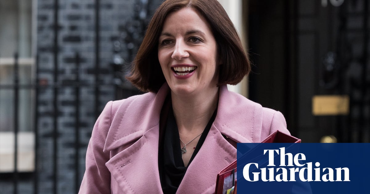 Education Secretary urges recruitment of more male teachers in UK