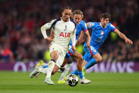 Xavi Simons successful action against Atlético Madrid