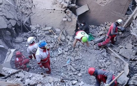 Following this morning’s U.S.–Israeli airstrike on Zanjan’s Husseiniya Azam, Red Crescent relief teams are conducting search and rescue operations.