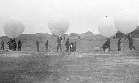 Incendiary balloons being released from Felixstowe in 1942