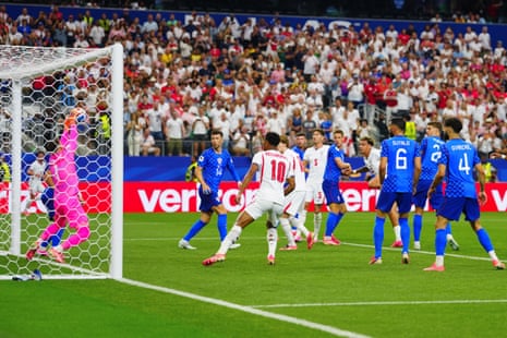 إنجلترا ضد كرواتيا: كأس العالم 2026 – مباشر