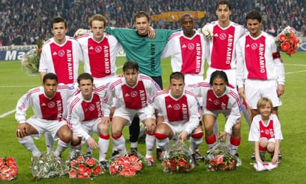 John O’Brien (bottom row, second left) was part of an Ajax team that included and Zlatan Ibrahimović