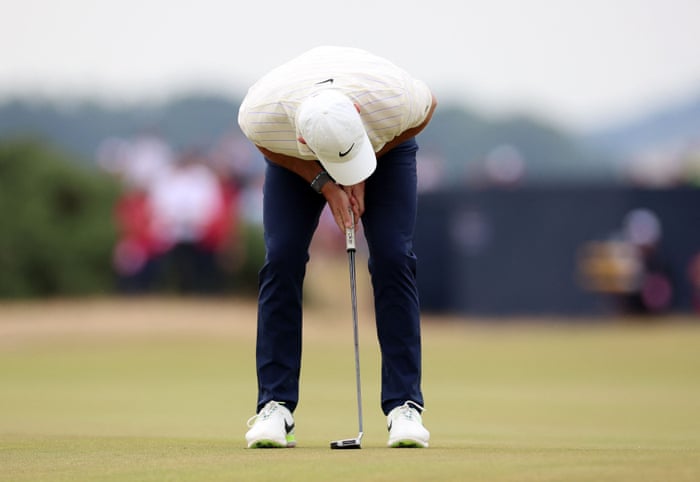 Rory McIlroy reacts after a missed putt on the 6th.