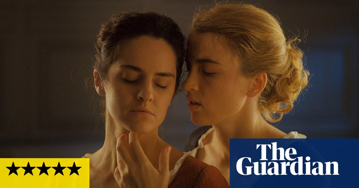 Portrait of a Lady on Fire review – burning desires and flashes of Hitchcock