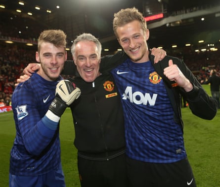 Anders Lindegaard (right) with David de Gea and Manchester United’s goalkeeping coach Eric Steele after the title was secured against Aston Villa in April 2013.