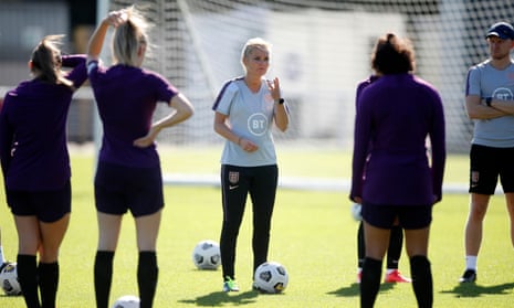 England’s manager, Sarina Wiegman, talks to her players on Monday as they prepare to face Luxembourg on Tuesday.
