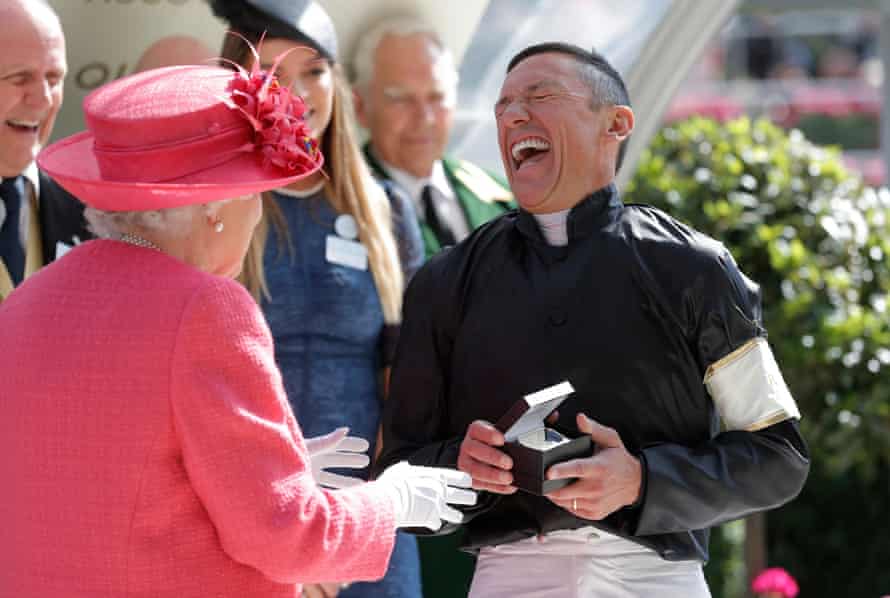 Frankie Dettori sharing a joke with the Queen after winning the Gold Cup at Ascot in 2018