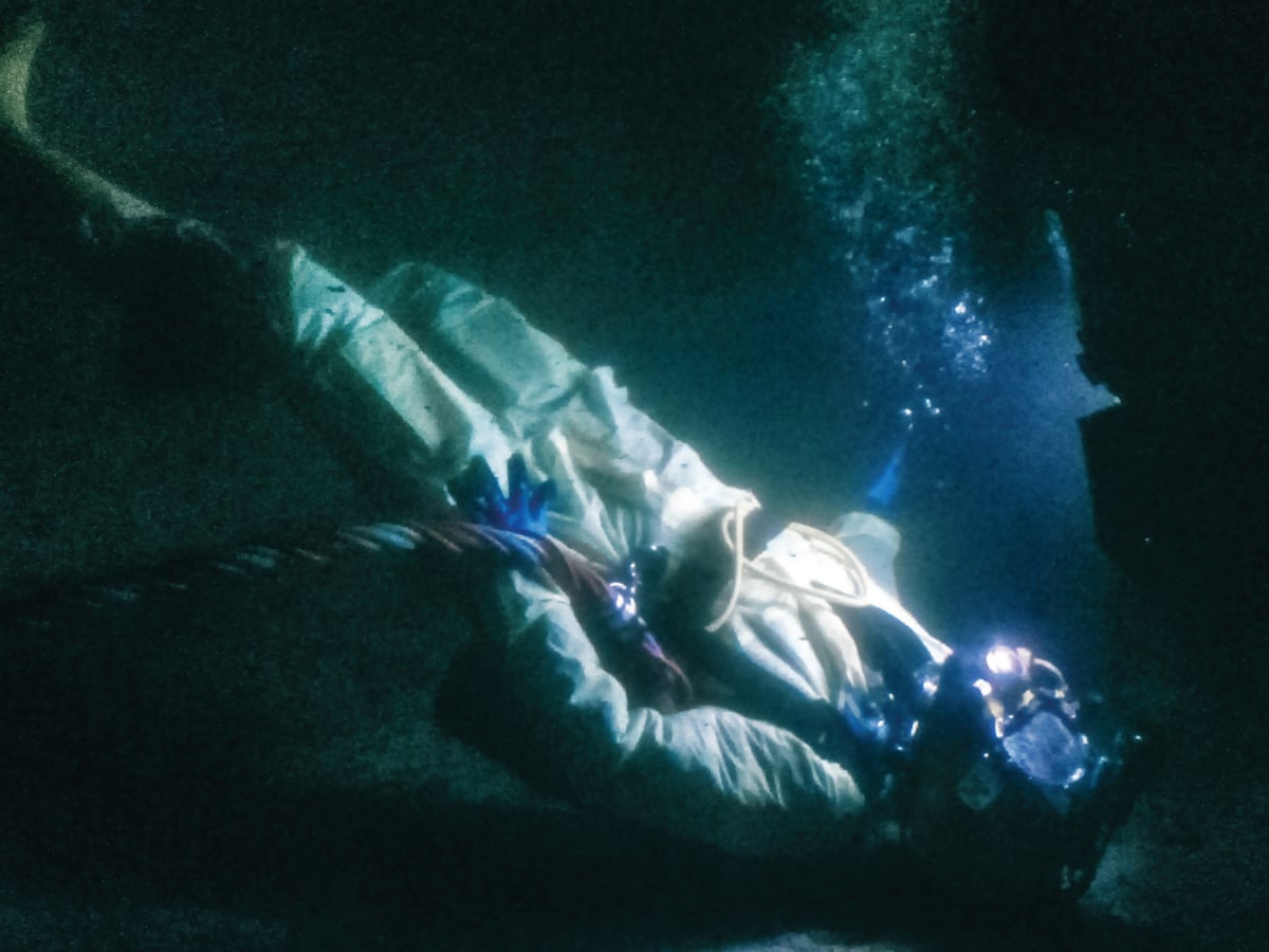 Last Breath Review Deep Sea Disaster Doc Racks Up The Suspense Documentary Films The Guardian