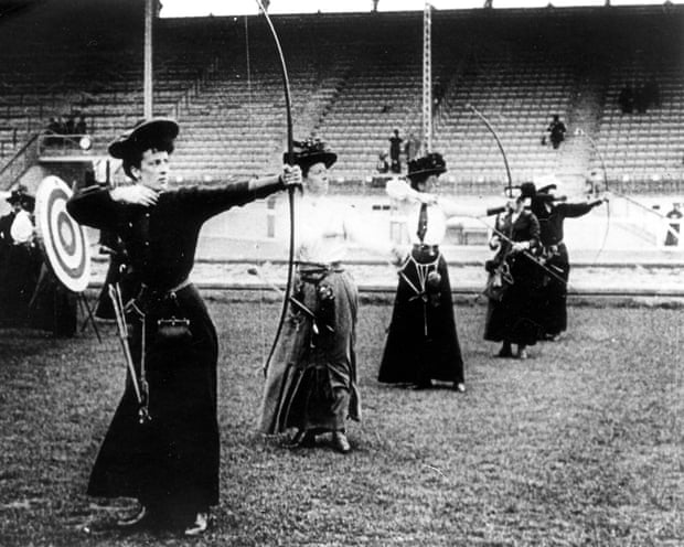Female archers at the 1908 Olympics