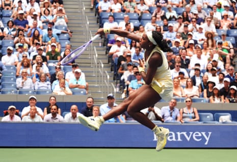 Coco Gauff smashes the ball to Mirra Andreeva.