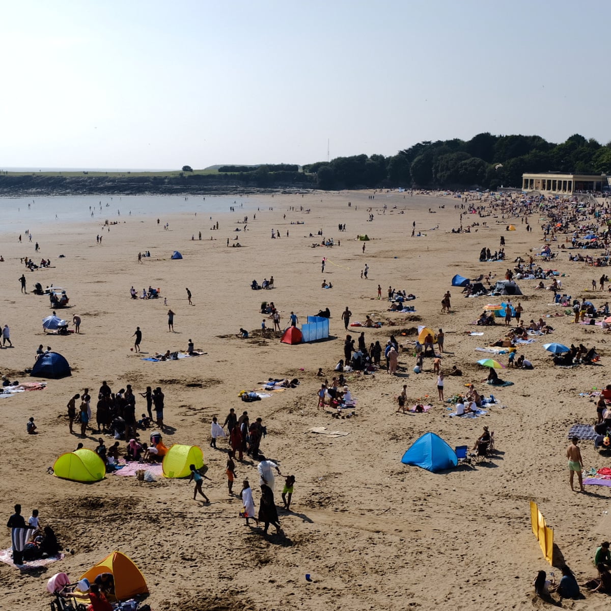 Uk Weather A Month S Rain Could Fall In Two Hours As Heatwave Breaks Uk Weather The Guardian
