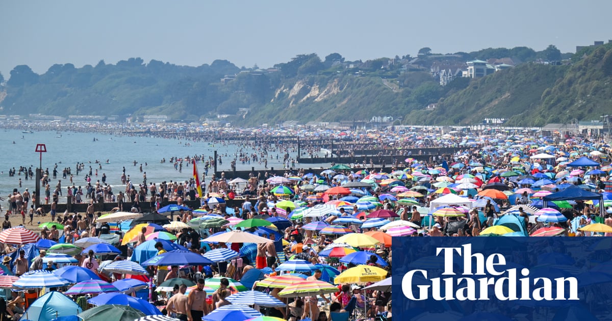 Sombras de playa: ¿dónde se traza una vírgula en la arena? | Protocolo social Sombras de playa: ¿dónde se traza una vírgula en la arena? | Protocolo social