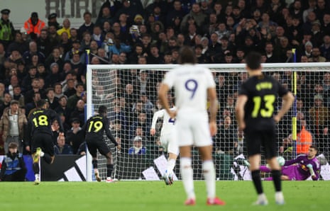 Sunderland’s Habib Diarra scores their first goal from the penalty spot.