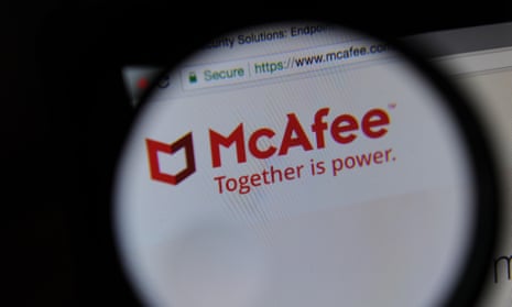 Под центром внимания: McAfee признает, что мошенники отправляют электронные письма на свое имя
