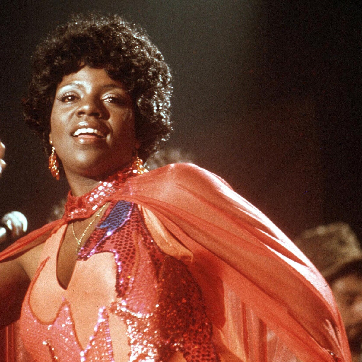 Anímate el día escuchando las canciones más alegres de la historia, según la ciencia 9 Merca2.es I Will Survive