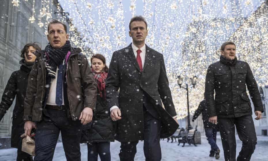 Russian opposition leader Alexei Navalny, centre, in Moscow