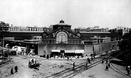 An image from Sant Antoni market’s past. It was first opened in 1882.