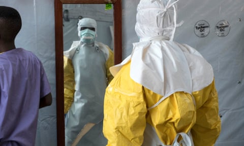 Ebola worker in DRC