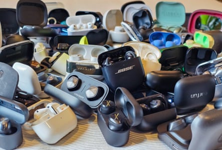 Different pairs of wireless earbuds