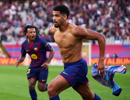Barcelona’s Ronald Araújo celebrates scoring against Girona.