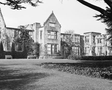 A black and white archive image of ruined manor house.