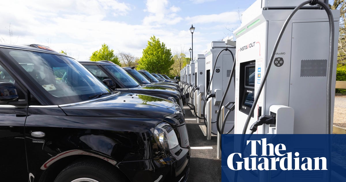 UK Scraps £950M Motorway EV Fund, Redirects £400M to On-Street Charging