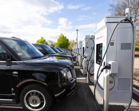 Labour scraps £950m EV rapid charging fund first announced by Conservatives