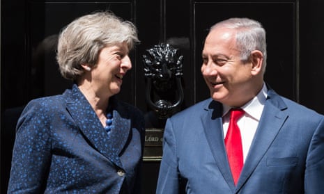 Benjamin Netanyahu and Theresa May outside 10 Downing Street.