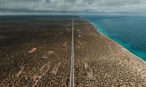 The Eyre Highway on the Nullarbor
