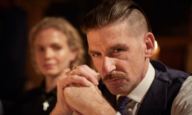 Fot. mat. prasowe arthur shelby