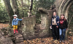 family Go Jauntly walk in Sydenham Woods, London
